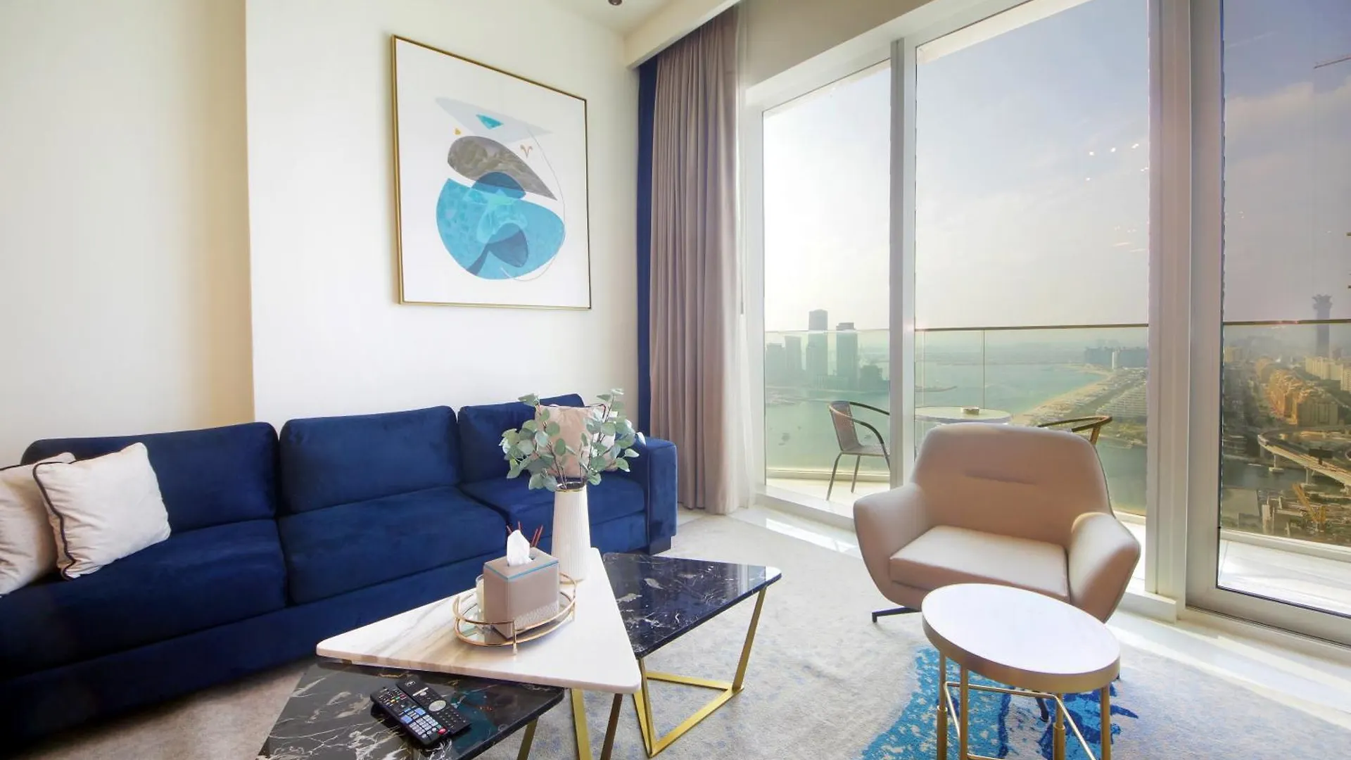 Avani Plus Palm View Dubai Hotel Residence