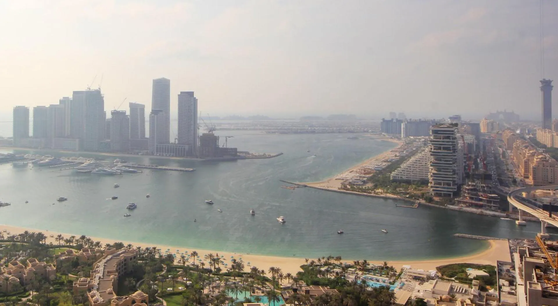 Avani Plus Palm View Dubai Hotel Residence 0*,  United Arab Emirates